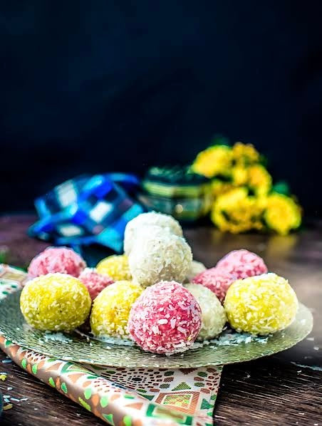 Coconut laddo pack of 20